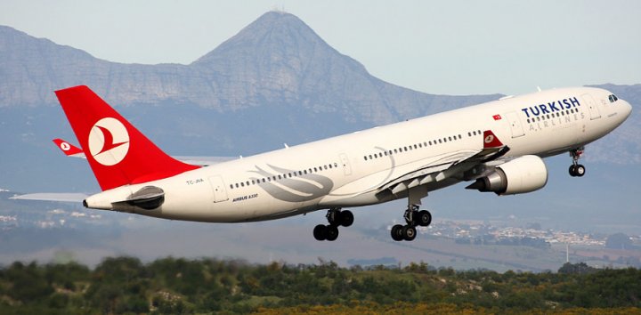 Турция разрешила Turkish Airlines возить туристов из России